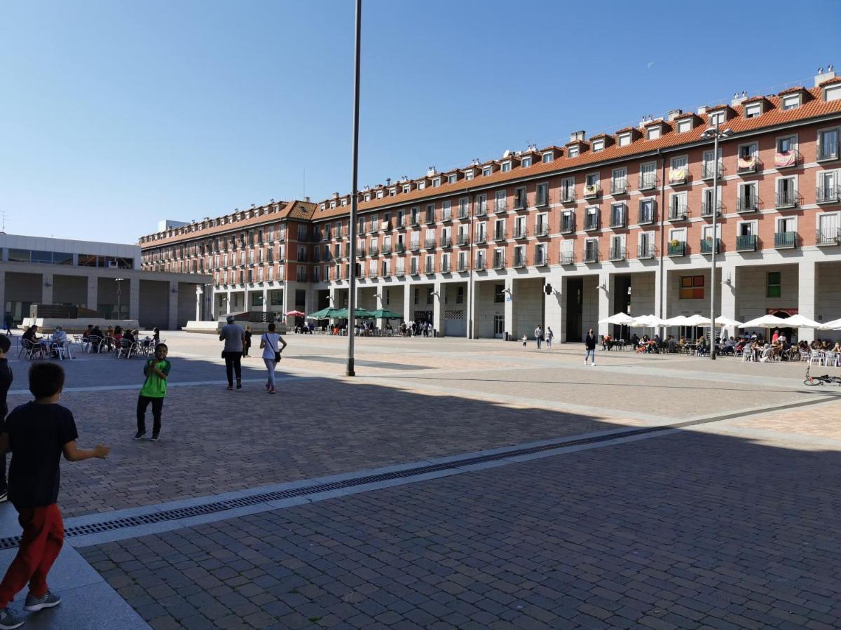 Villa "Luna De Segovia" Leganés Exterior foto