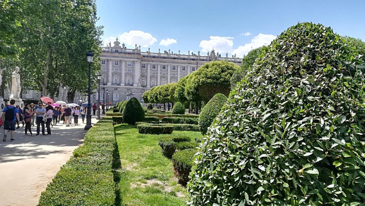 Villa "Luna De Segovia" Leganés Exterior foto